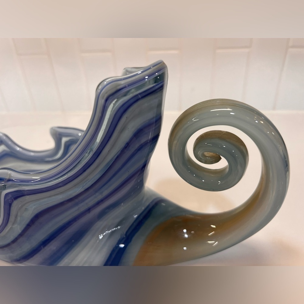Sooner Art Glass Hand Blown Swirl Leaf Sleigh Cornucopia Display Blue Vintage - Picture 6 of 7